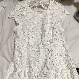 White backless lace dress